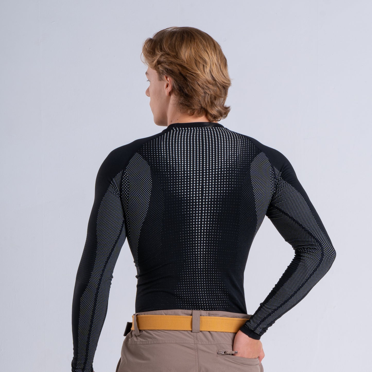 Primera Capa Unisex Ignition Negra