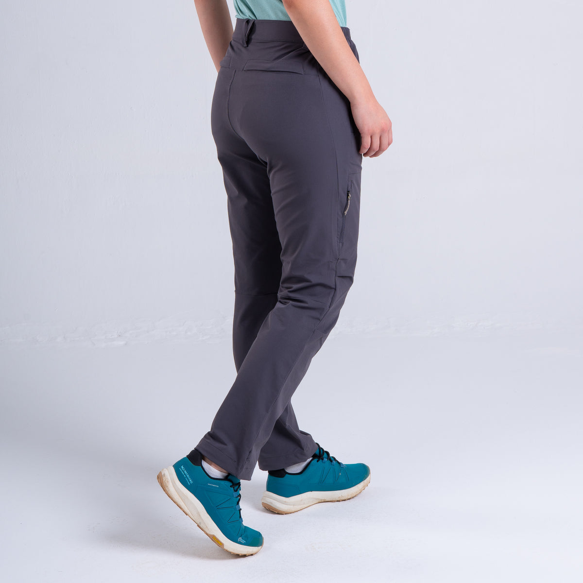 Pantalón Mujer Aku Gris