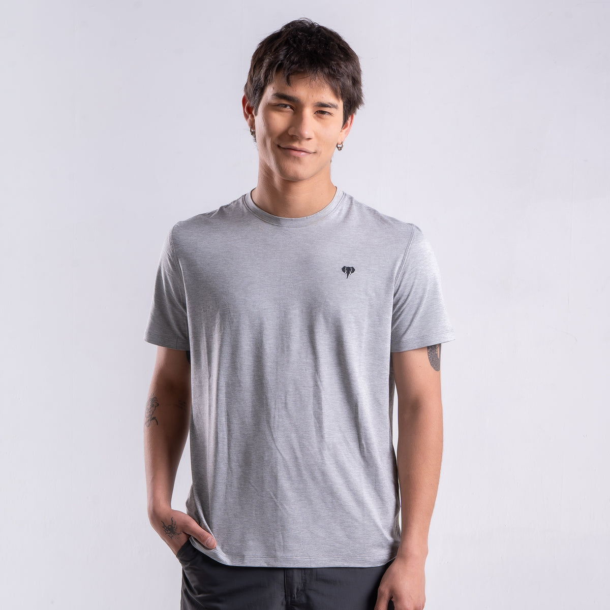 Polera Hombre Travesia Gris