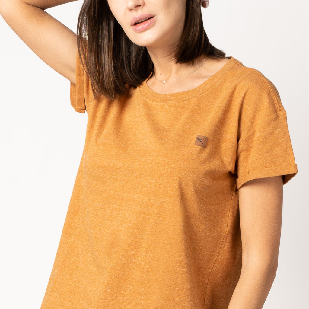 Polera Mujer Positive Mostaza